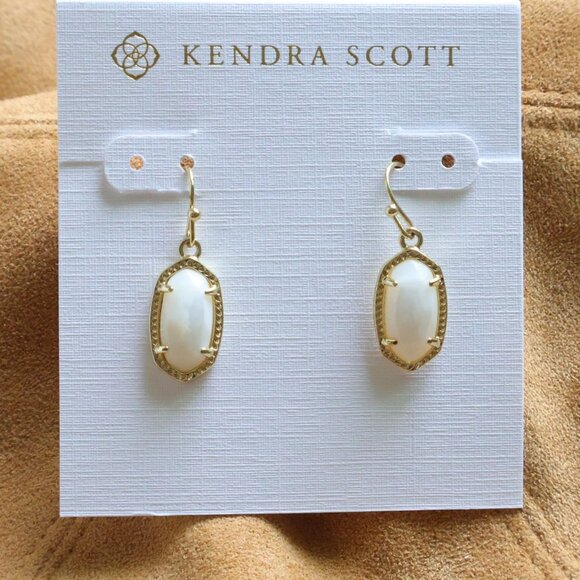 Kendra Scott Jewelry - Kendra Scott - Lee Gold Ivory Pearl Drop Earrings